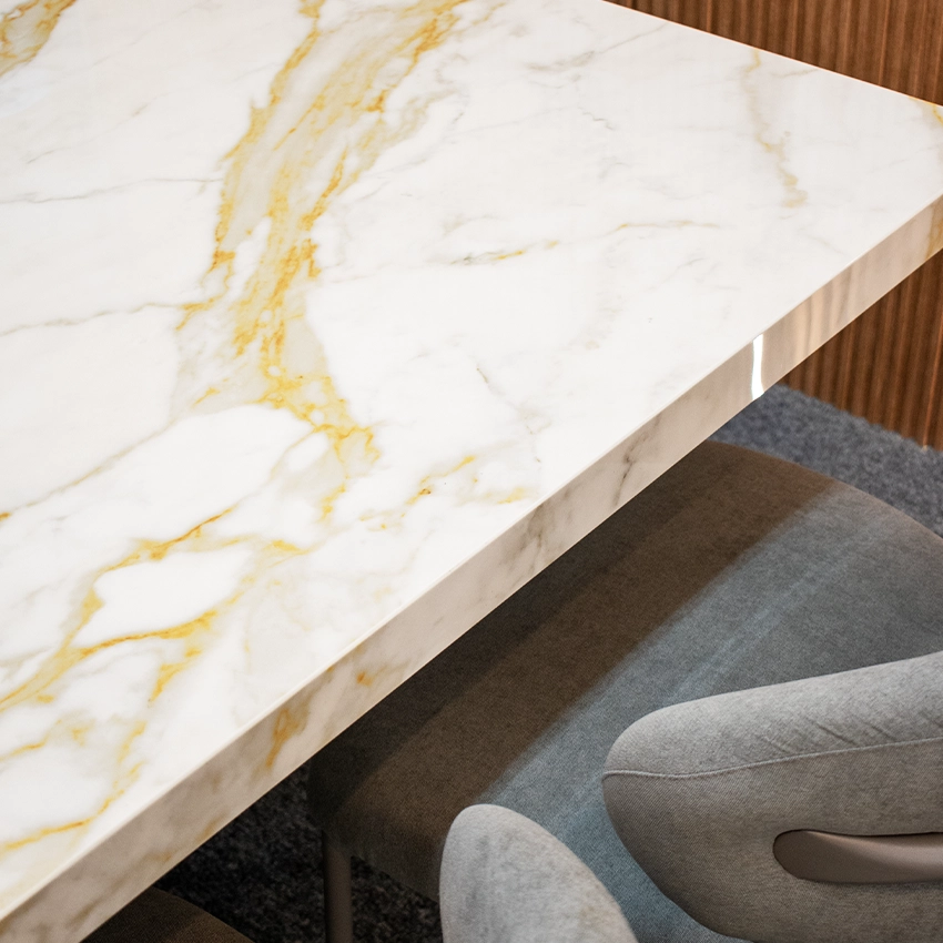 mesa cuadrada + silla 377 05