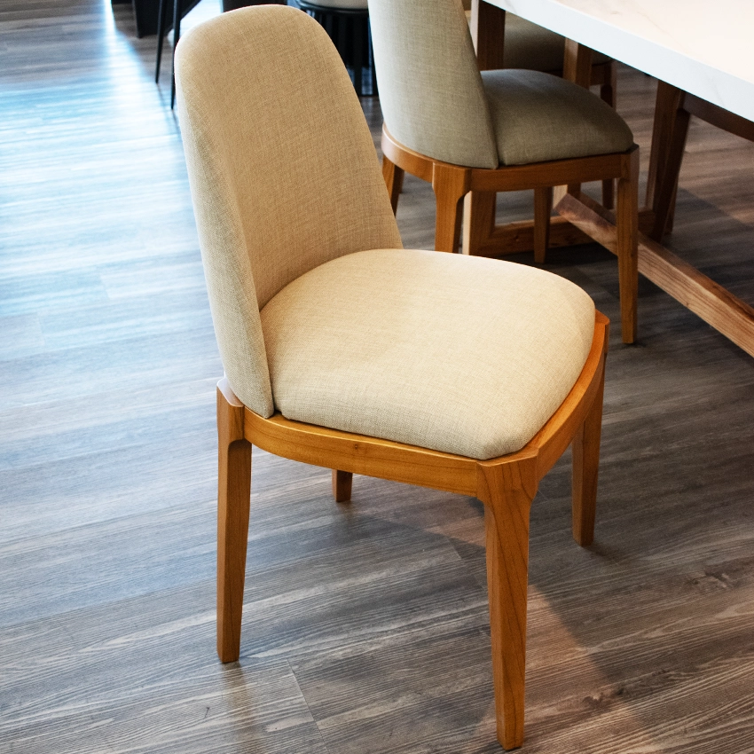 Juego Mesa INDIANA + Sillas LAURA 05